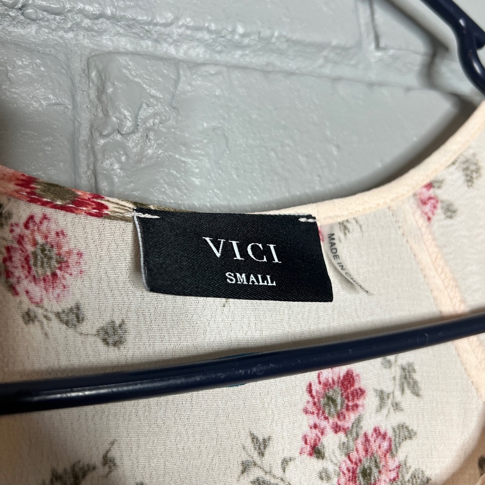 Vici Floral-Print Ruffle Midi High-Low Dress Size Small - Picture 10 of 16